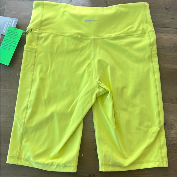 FWD Women’s Training 10” Bike Shorts - colour Limeade - size Medium - Picture 8 of 8